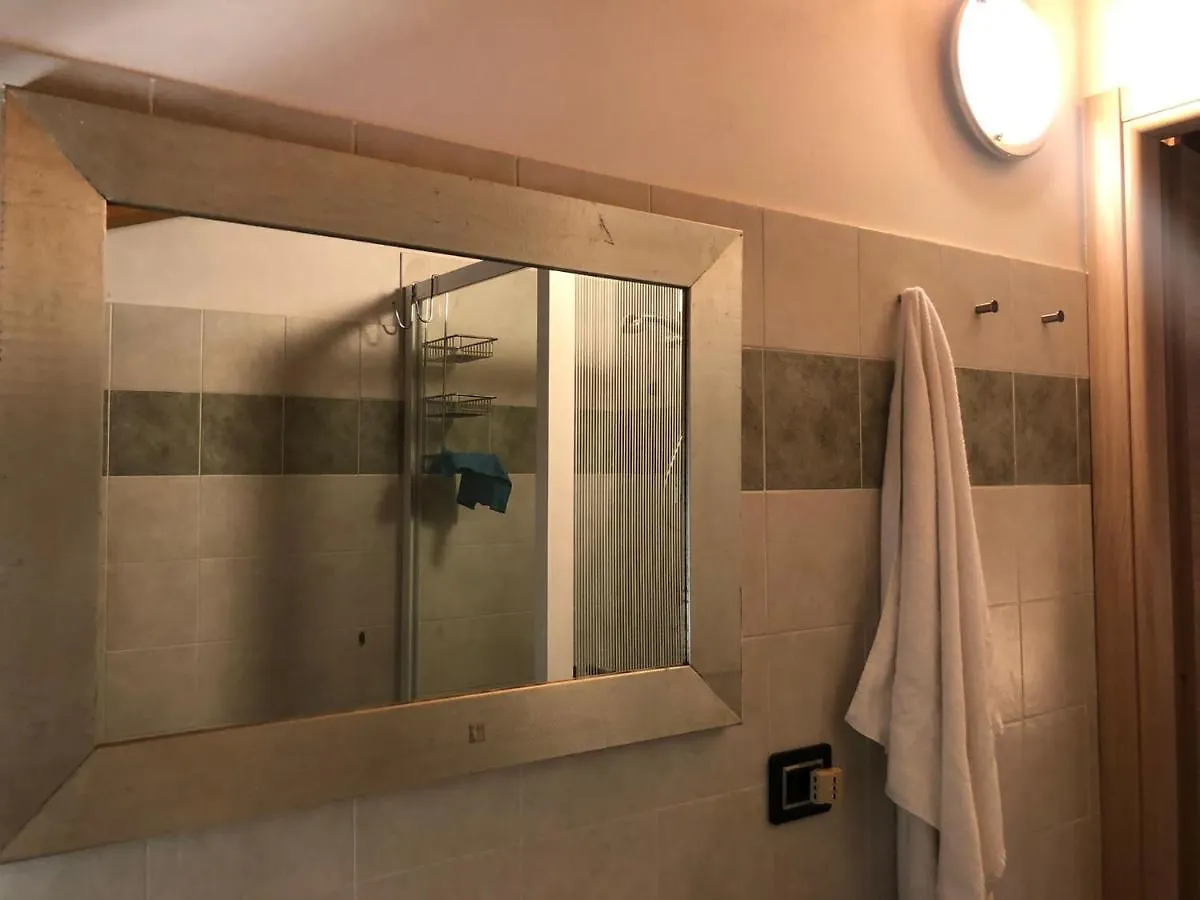 La Villetta In Residence Con Piscina E Vista Lago Parzanica Apartment